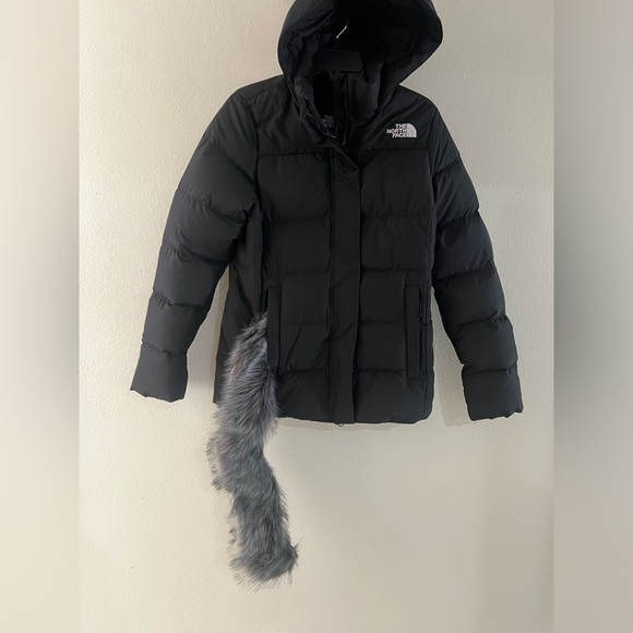 THE NORTH FACE GOTHAM PUFFER JACKET WITH HOOD AND DETACHABLE FUR - Picture 8 of 15